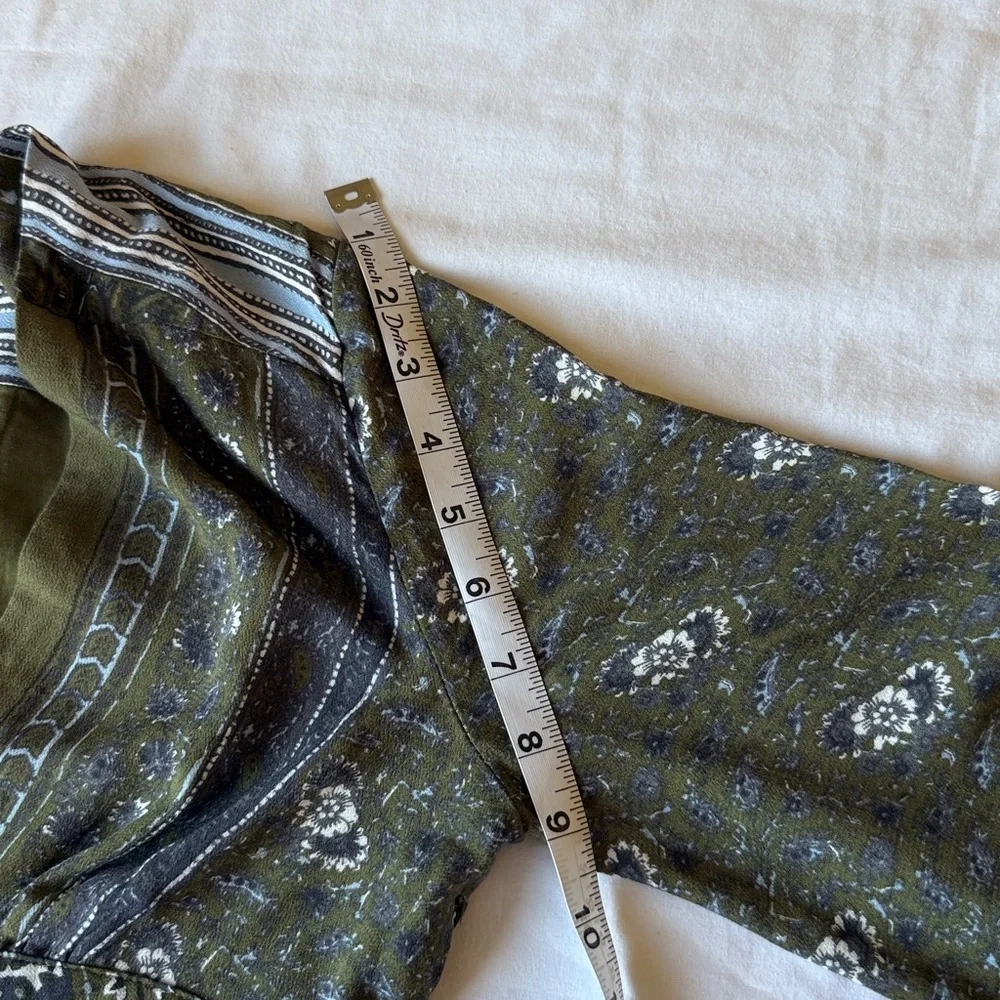 Free People Olive & Blue Patterned V-Neck Cropped Top